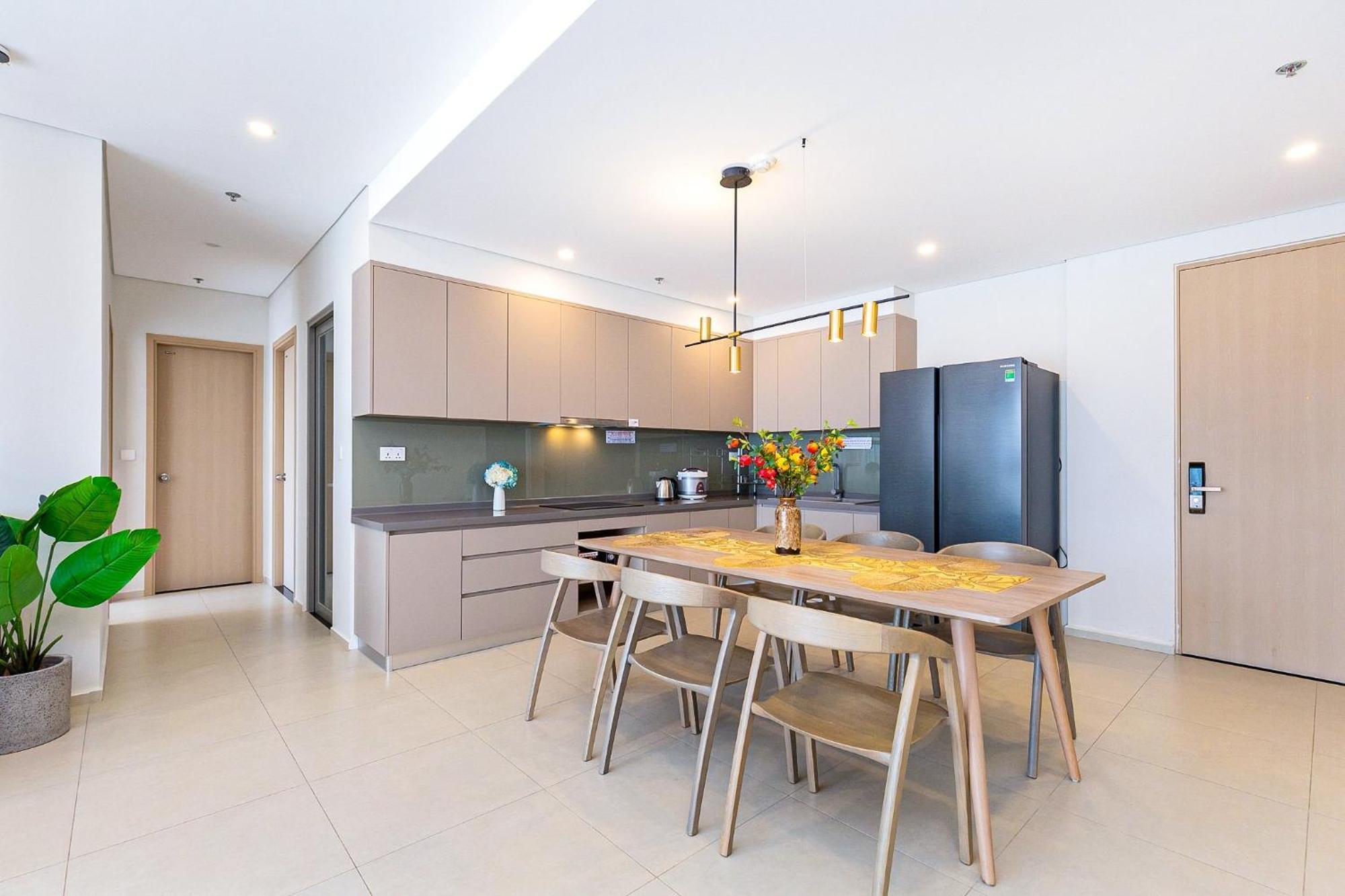 Apartment - Gia Re, Sang Trong Cach Bai Sau 200m *